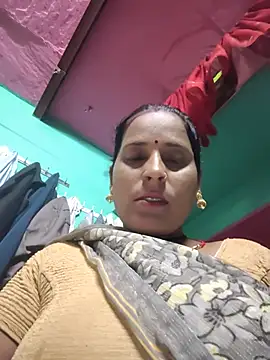 Snapshot of Reena_lodha chatting on 19, 7, 2026 Reena lodha online show from 19, 7, 2026