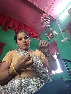 Snapshot of Reena_lodha chatting on 4, 7, 2026 Reena lodha online show from 4, 7, 2026