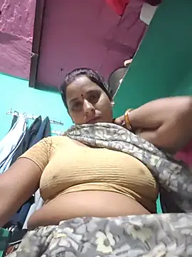 Snapshot of Reena_lodha chatting on 13, 6, 2026 Reena lodha online show from 13, 6, 2026