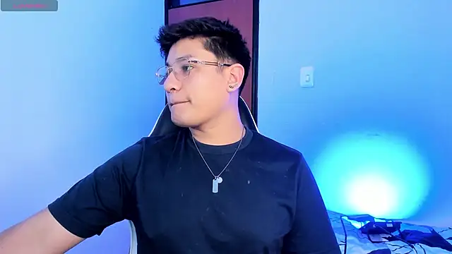 Theo Rowan online show from 10, 2, 2026