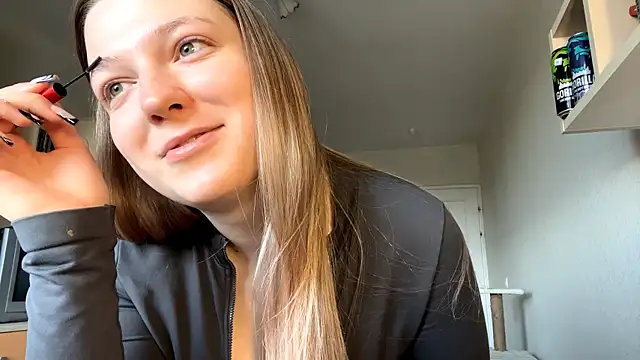 JammieMickiewicz online show from 19, 3, 2026