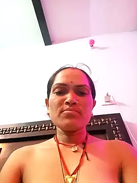 Snapshot of Sonam15884 chatting on 10, 5, 2026 Sonam15884 online show from 10, 5, 2026