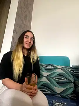 larisaizb29 online show from 8, 1, 2026