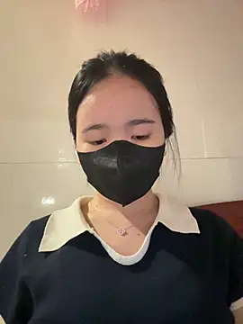 Gwen879 online show from 24, 3, 2026