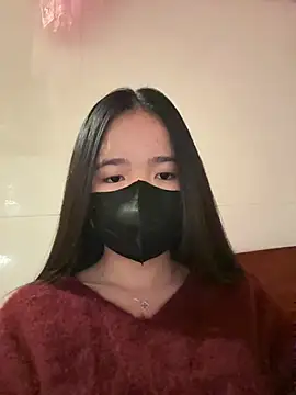 Gwen879 online show from 10, 3, 2026