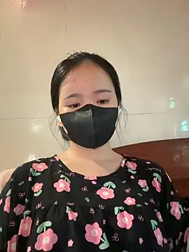 Gwen879 online show from 19, 7, 2026
