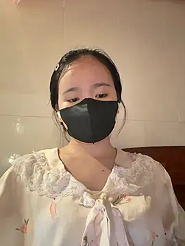 Gwen879 online show from 22, 7, 2026