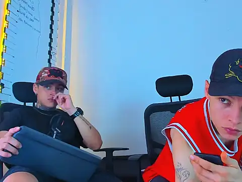 Thomas-Wil online show from 3, 2, 2026