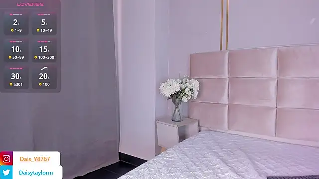 DaisyTaylor   online show from 7, 3, 2026