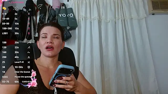 Scarlett 3X online show from 3, 3, 2026