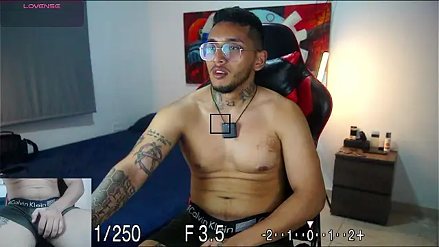 EvanVelvet online show from 8, 2, 2026