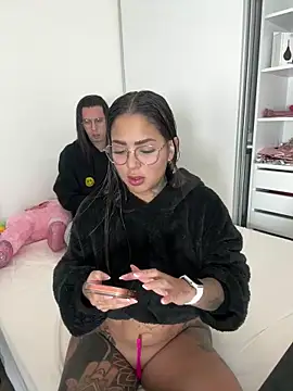 Snapshot of maferalvarexxx chatting on 2, 5, 2026 maferalvarexxx online show from 2, 5, 2026