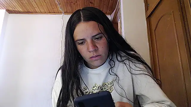 Shanel Lozano online show from 24, 4, 2026