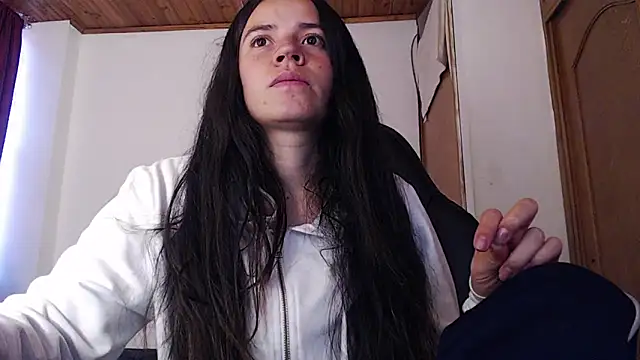 Shanel Lozano online show from 22, 4, 2026