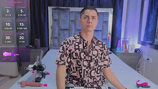 LeoMonnroe online show from 31, 3, 2026