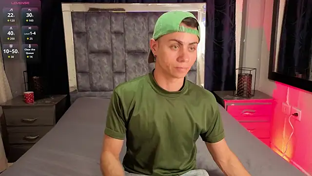 Snapshot of LeoMonnroe chatting on 15, 7, 2026 LeoMonnroe online show from 15, 7, 2026