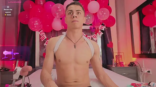 LeoMonnroe online show from 17, 2, 2026