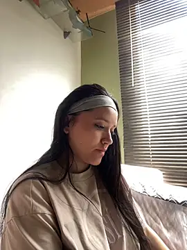 Veronica Wins  online show from 15, 2, 2026