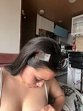 Veronica Wins  online show from 14, 4, 2026