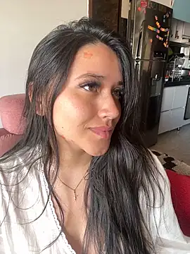 Veronica Wins  online show from 10, 4, 2026