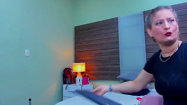 Hadde multisquirt online show from 8, 4, 2026