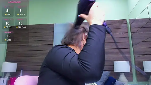 Hadde multisquirt online show from 31, 3, 2026