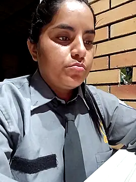 Isabel 3 online show from 15, 2, 2026