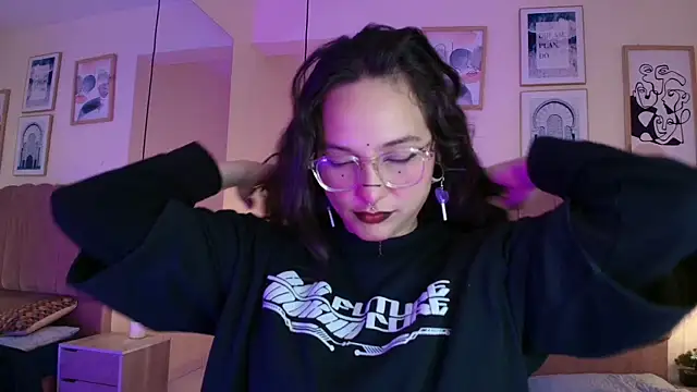 Hanabie  online show from 22, 4, 2026