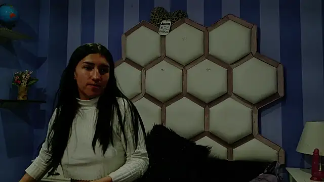 Snapshot of yvi_taylor chatting on 24, 4, 2026 yvi taylor online show from 24, 4, 2026