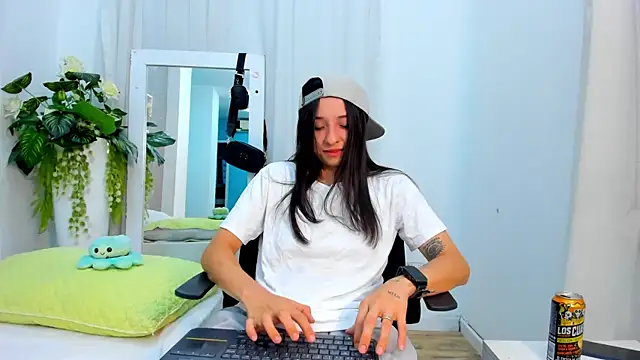Snapshot of ViictoriiaSaenz chatting on 29, 4, 2026 ViictoriiaSaenz online show from 29, 4, 2026
