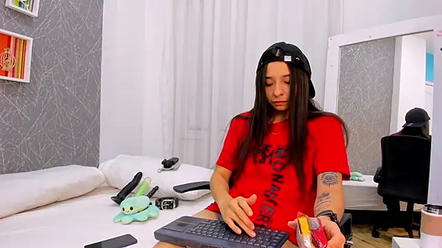 ViictoriiaSaenz online show from 29, 3, 2026