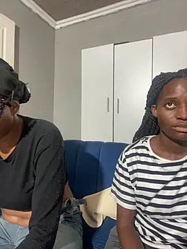 CreamyCupCake 96 online show from 13, 4, 2026