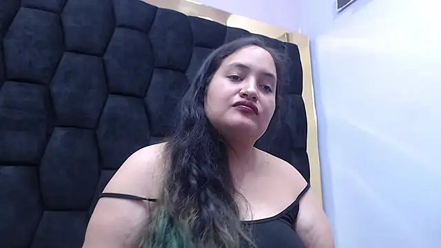 MiaRouss69 online show from 9, 2, 2026