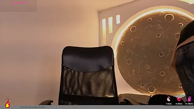 Snapshot of Apolo_lux1 chatting on 26, 6, 2026 Apolo lux1 online show from 26, 6, 2026