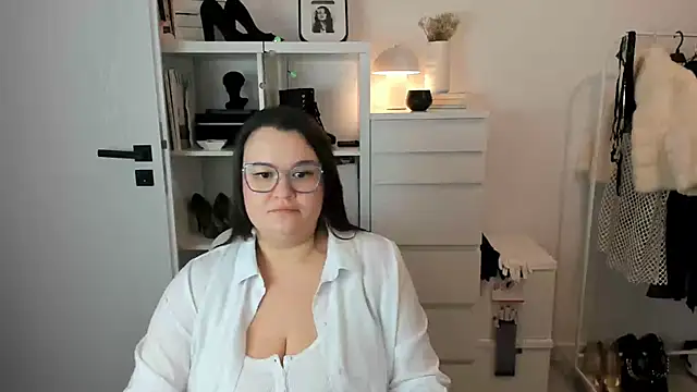 HollyDanceSoul online show from 28, 2, 2026