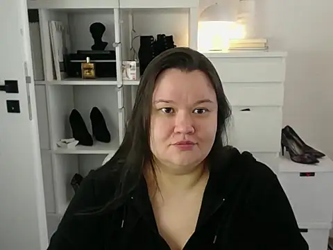 HollyDanceSoul online show from 25, 3, 2026