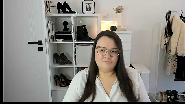 HollyDanceSoul online show from 28, 2, 2026