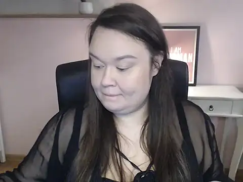 HollyDanceSoul online show from 9, 2, 2026