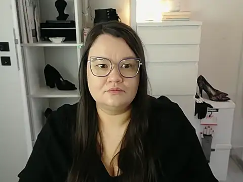 HollyDanceSoul online show from 10, 3, 2026