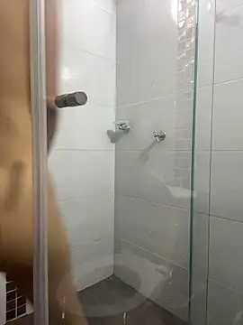 uncontrolled fire online show from 30, 3, 2026