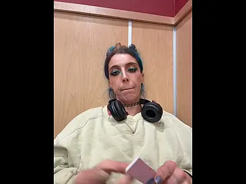 Snapshot of MegaTinyyy chatting on 11, 6, 2026 MegaTinyyy online show from 11, 6, 2026
