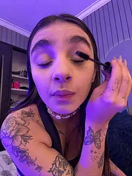 Snapshot of Abriil_cutee chatting on 7, 6, 2026 Abriil cutee online show from 7, 6, 2026