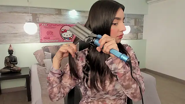 Abriil cutee online show from 3, 4, 2026