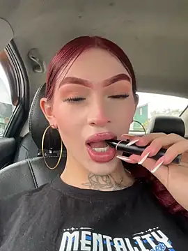 lizz lunna online show from 4, 7, 2026