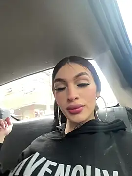 lizz lunna online show from 16, 4, 2026