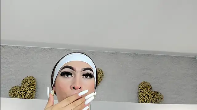 lizz lunna online show from 10, 2, 2026