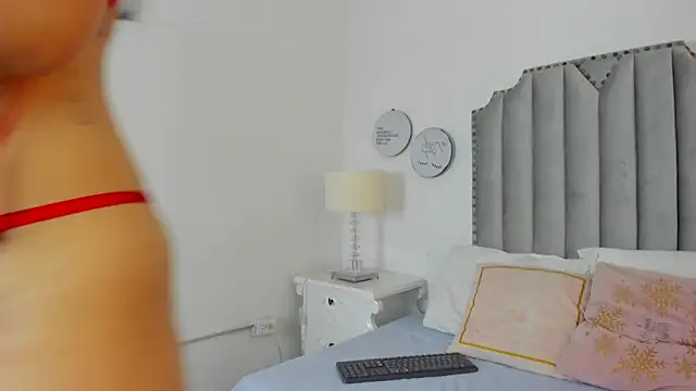 paulina lux online show from 21, 3, 2026