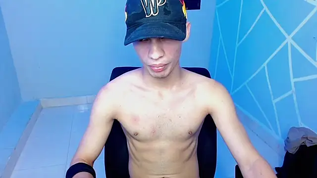 Snapshot of Axel_fox77 chatting on 30, 7, 2026 Axel fox77 online show from 30, 7, 2026