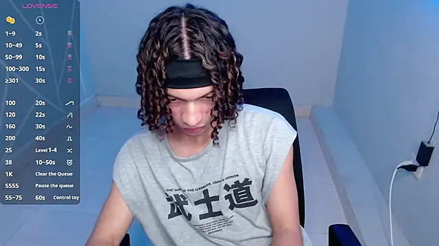 Snapshot of Axel_fox77 chatting on 23, 7, 2026 Axel fox77 online show from 23, 7, 2026