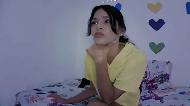 Mia Suarez7 online show from 27, 3, 2026